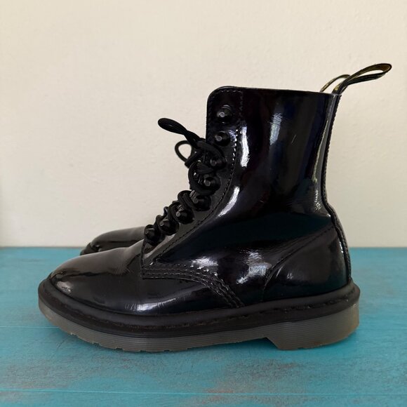 Dr. Martens Women's Pascal Black Patent Leather Lamper Boots Sz 6 - Picture 4 of 13